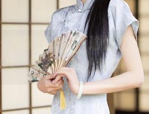 秀人网 – 夏晓Maggy瑜伽照片集：光影交织间，能不能别让我自愧不如？