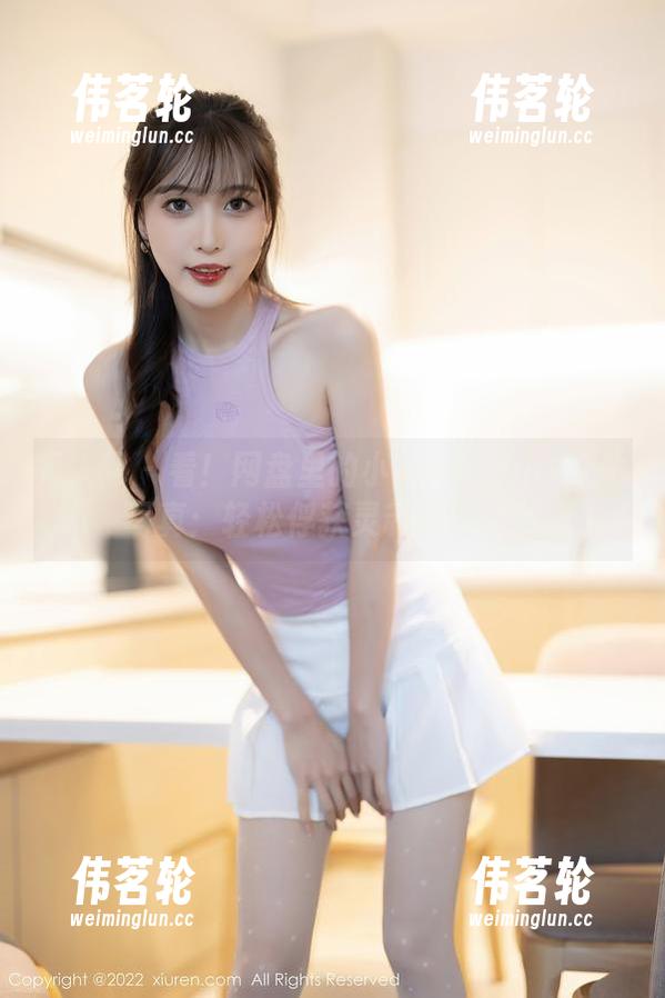 秀人网 - 看！网盘里的小薯条nienie奶牛写真：轻松俘获灵魂的感觉！
