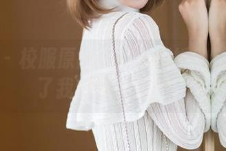 秀人网 – 校服原图：幼幼用她的魅力挑战了我的审美极限！