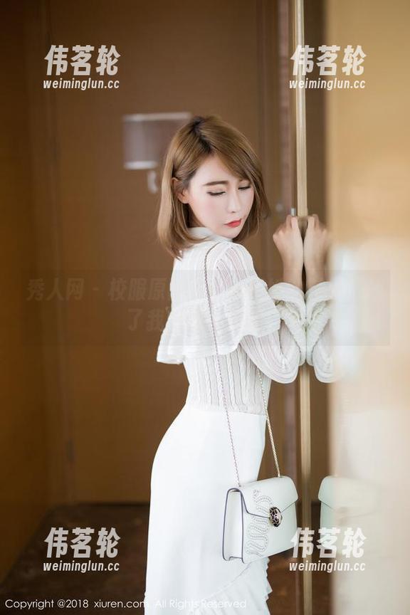 秀人网 - 校服原图：幼幼用她的魅力挑战了我的审美极限！