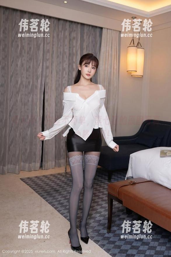 秀人网-李七喜 秀人网 - 白丝不简单,李七喜的原图写真让你心跳加速!
