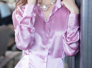 秀人网 – 浴缸里的故事：田小燕Vicky的写真合集，溶溶的瞬间感