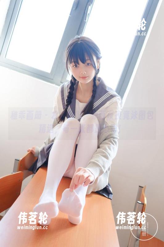 稚乖画册-赤西夜夜 稚乖画册 - 水中魅影,赤西夜夜竟泳图包精选,每一张都是心动!