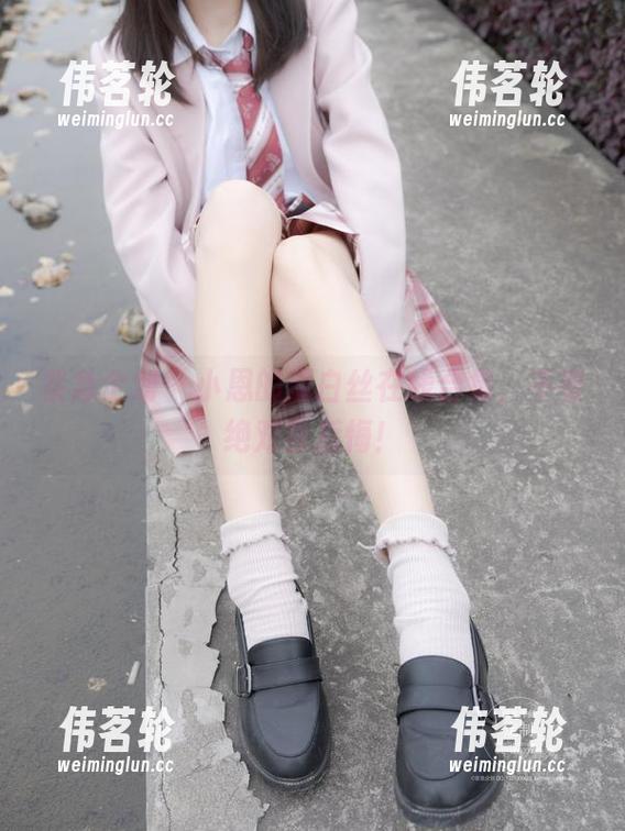 紧急企划-小恩 紧急企划 - 小恩的厚白丝在线合集,不看绝对会后悔!