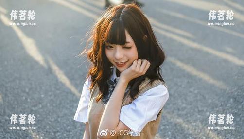 舞小喵 舞小喵校园图集:一折腾就爱的青涩,啧啧。