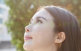 蜜桃社 – 一起来看看伊琳的死库水资源，水温是迷人还是冷淡？