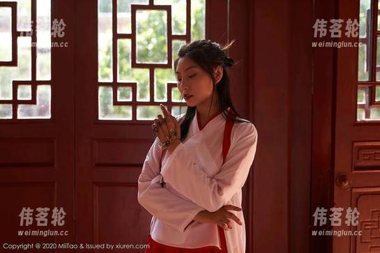 蜜桃社-真希 蜜桃社 - 免费抢!真希美腿图集,轻松锁定你的视线!