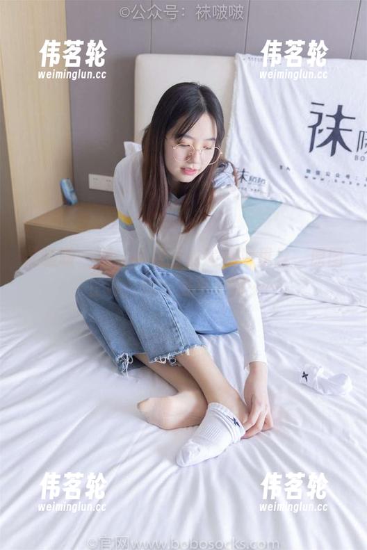 袜啵啵 - 看，小甜豆的瑜伽裤里丝，原图正好！你绝对想不到……