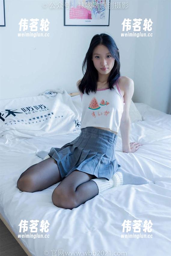 袜啵啵-稚予 袜啵啵 - 女仆装下的稚予,私拍图片里还有多少“小秘密”?