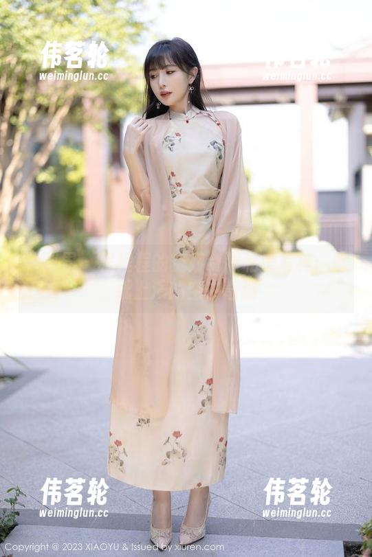 语画界 - 程程程的空姐制服私房写真：壁纸上演的空中奇遇