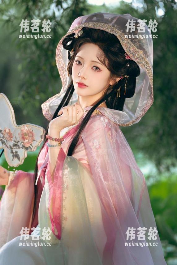 雯妹不讲道理写真：这一季的纯白花朵暗示着啥？