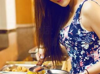 青豆客 – 让眼镜说话：谭晓彤在线作品的那些小秘密。