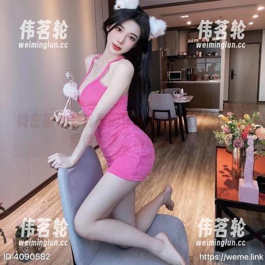 黎允熙 微密圈 - 黎允熙的作品集新鲜出炉:一条紫色珍珠丁裤让人心痒