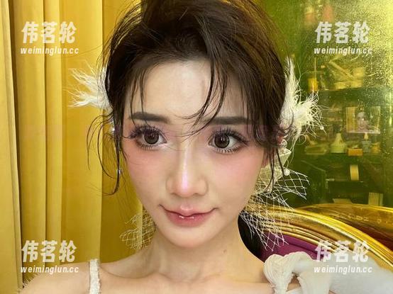 微密圈 - 黎允熙和她的红色作品：网盘是你我之间的秘密花园！